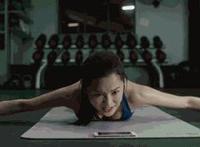 美女爱爱邪恶动态图：美女邪恶图片动态图片大全