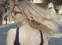 舔老师B.吸奶小说边吸奶边插动态图片：男人边吸奶边做描写