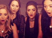 最丰满的全裡女人：周一的丰满小爱本子