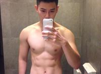 高中生运动裤激凸:青少年运动裤激凸 男生穿校裤凸起 高中生运动裤激凸:青少年运动裤激凸 男生穿校裤凸起