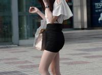 外面长裤里面丝袜番号：ol长裤里面穿裤袜 女朋友仔裤里面穿丝袜