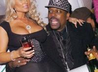 赵丽颖穿紧身裤的尴尬：穿紧身裤勒出阴沟图片