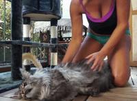 上丰满肉感少妇的体验：中年丰满肉感妇人影音 中年丰满肉感熟女