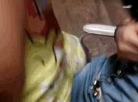 咬住她的乳尖拉扯 舔她的乳尖 高H：含着奶尖儿肿了想要了