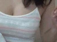 再舔啊,乳尖,嗯图：奶油乳尖一口咬住 爷 乳尖 插你