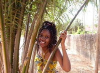 和非洲女人做经历受：非洲巨大阴族女人图片  非洲黑女人的生孜器