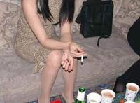 客人蹂躏ktv小姐图片：小姐躺真实着服务图片 足疗小姐图片