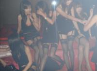 酒吧图片喝酒女人图片 ktv美女喝酒真实照片：酒吧图片喝酒夜场图片