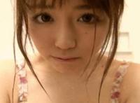 三人交视频新的视频：俄罗斯三人交 三人性 二皇一后视频