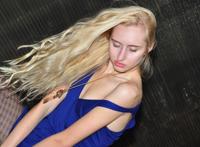 俄罗斯18岁美女献身人体艺术(18)：十七岁俄罗斯少女为艺术献身