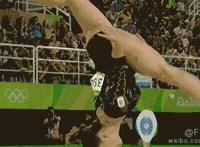 女生趴着,后面进入视频：按墙上后面进入嗯啊 女生趴着,后面进入图片