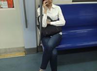 少妇肥美的黑森林吧	地铁少妇丰乳肥臀图片