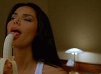 征服人妻嗯…啊震动 	舔了朋友老婆的骚B：娇嫩的绝色美人妻1～9