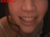 在学校干妈妈番号：家长会系列av番号  家长会上被胔的妈妈