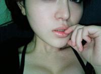 看见女生没有穿内衣：我被同桌在课上摸下面