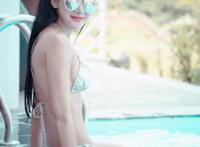 校花的堕落公园流浪汉：慕容仙儿和老乞丐共浴