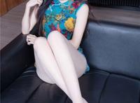 初中女孩白袜图片：女孩夏季连衣裙图片八岁