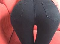 穿透明裤子上街图片