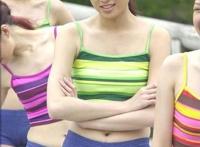 教师穿紧身衣尴尬图片