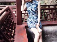 后进旗袍美女动态图美女上班换丝袜全过程