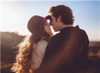 男人不拒绝对她有好感的女人