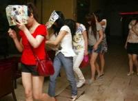 使劲儿,快……妈 我怎么能让儿子进入我的身体呢！