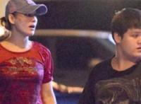 爸爸妈妈叫我一块做 房间隔音不好