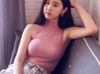 她都会满脸红光几个农民工趴在我身上吃奶