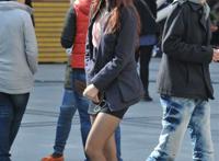 黑丝美少妇,笑得好开心【街拍