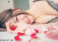 小筑Nina性感又撩人难怪一堆司机死追随着她！
