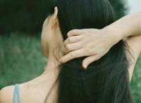 抖音偷了一头猪整容前这首歌叫什么？