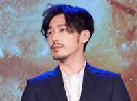 白宇被曝室内吸烟 完全忽略自己是公众人物
