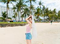 清纯小姐姐长腿热裤 感觉自己又恋爱了