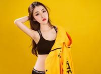 橘夏是谁？电竞赵丽颖胸大腿长不粘人？