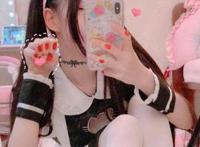 蔡萝莉说好的家里有矿呢 白色丝袜怎么变色了