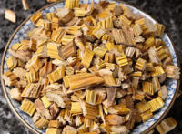 石斛的价格是多少钱一斤 石斛哪里的产地最好