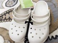 crocs鞋子一双多少钱 夏天必备凉鞋