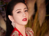 佟丽娅早期的电视剧，佟丽娅多大年龄