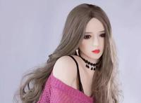 是充气娃娃好还是实体硅胶娃娃好？买哪种比较靠谱？