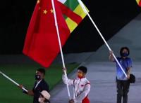 苏炳添闭幕没带手机