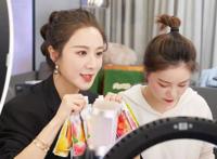薇娅个人资料照片 直播界的女神为什么会卖抄袭的东西