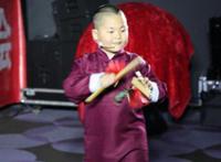 张成楚的个人资料 他和岳云鹏是什么关系也太像了吧