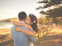 邓家佳老公是谁 与相恋十年的圈外男友结婚