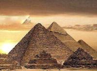 埃及金字塔的资料简介 最大的占地面积52900平方公尺