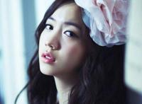 刘花英上衣滑落gif 被施了魔咒的女人
