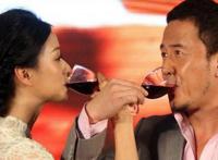 杨坤老婆白雪死因 一看就是把两件事混为一谈