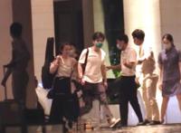 李健妻子孟小蓓个人资料简介 与妻子近况出游照片