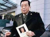 李双江和蒋英的故事 相差20岁应该是谣传