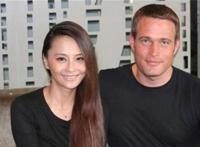 吴奇隆前两任妻子照片 美艳婆婆好像不怎么好相处