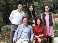 任正非几个孩不同姓 有两个孩子随两任老婆的姓氏